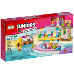 Andrea & Stephanie's Beach Holiday 10747